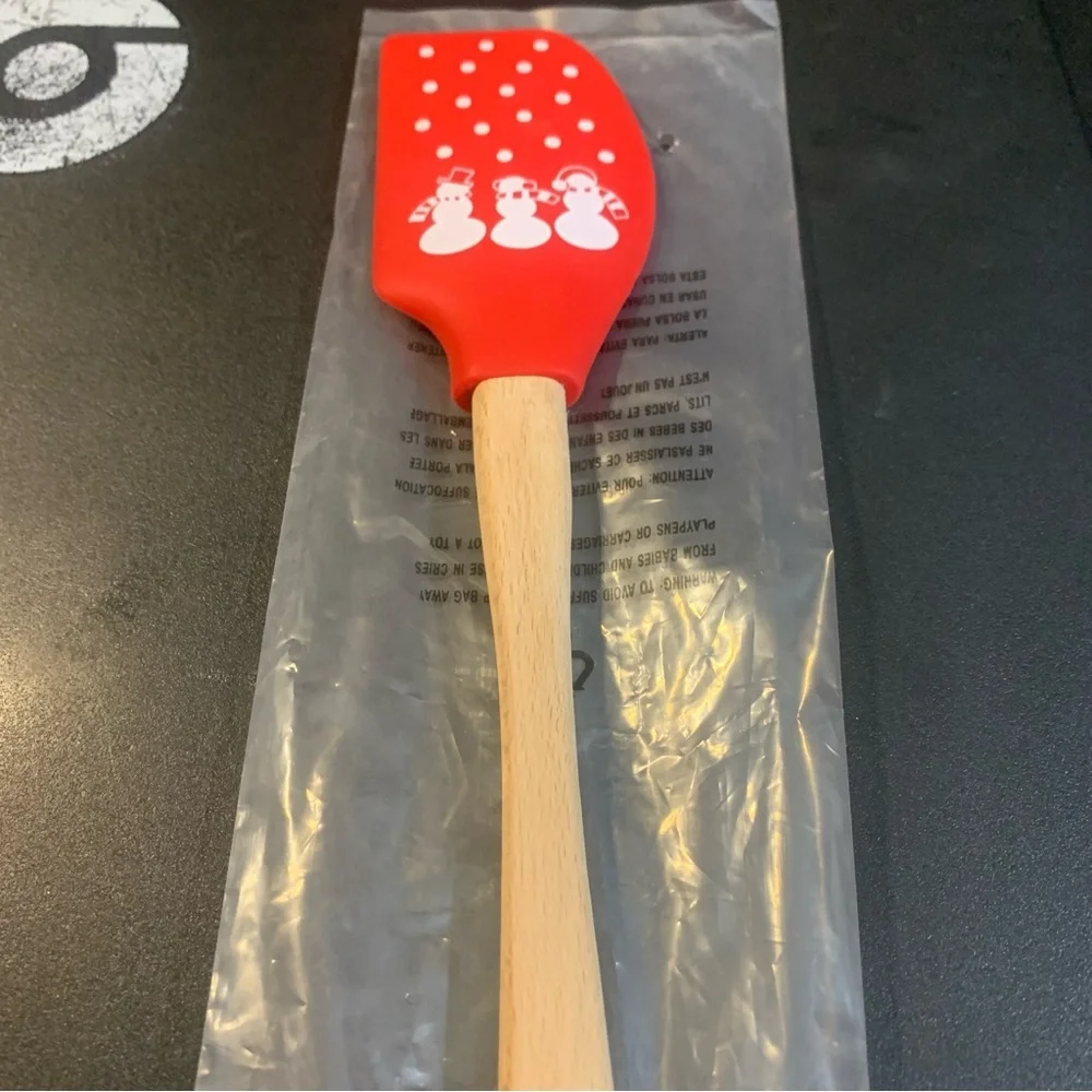 Crate & Barrel Snowmen Spatula Red Silicone with Wooden Handle Christmas NWT